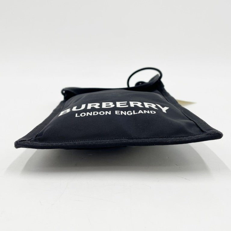 BURBERRY バーバリー ショルダーバッグ ロゴプリント サコッシュ ブラック系 ナイロン ユニセックス フォンショルダー シルバー金具 美品