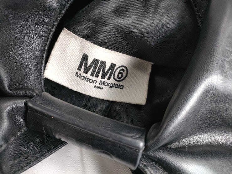 MM6 Maison Margiela メゾン マルジェラ ハンドバッグ ジャパニーズ クロスボディバッグ S54WD0106 ブラック系 レザー レディース シルバー金具 2WAY ショルダーバッグ 美品