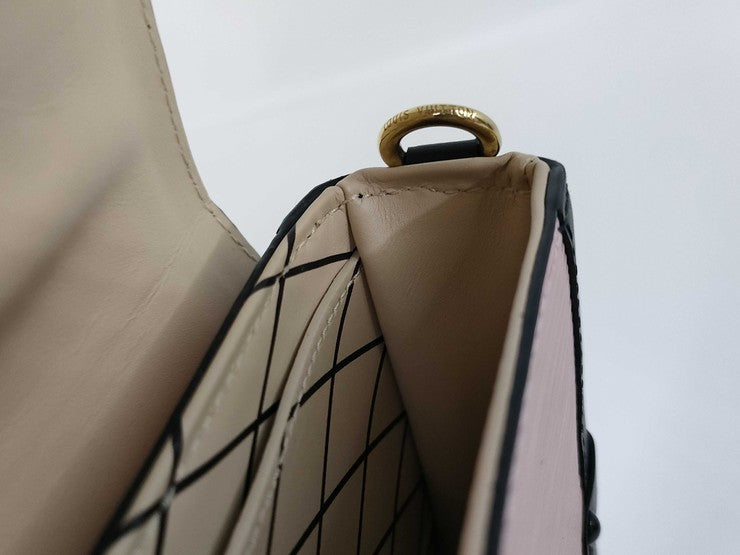 LOUIS VUITTON ルイヴィトン ショルダーバッグ エピ トランク ヴェルティカル M67872 ローズ バレリーナ ブラック系 レザー レディース ポシェット ゴールド金具 美品