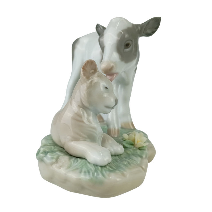 LLADRO リヤドロ 置物 平和の王国 (子牛と若獅子) 6927 マルチカラー ポーセリン ユニセックス 絶版 美品