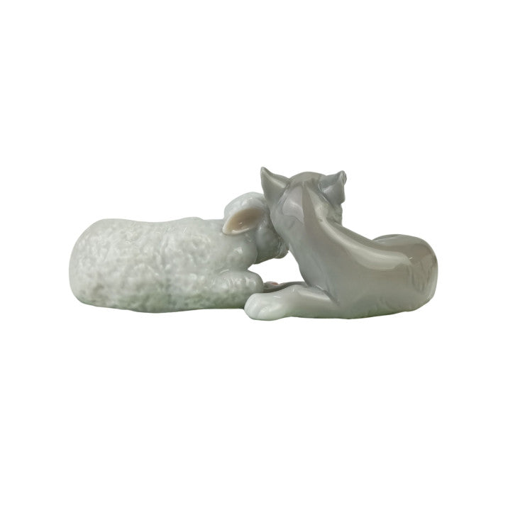 LLADRO リヤドロ 置物 平和の王国（狼と子羊） 6925 マルチカラー ポーセリン ユニセックス 絶版 美品