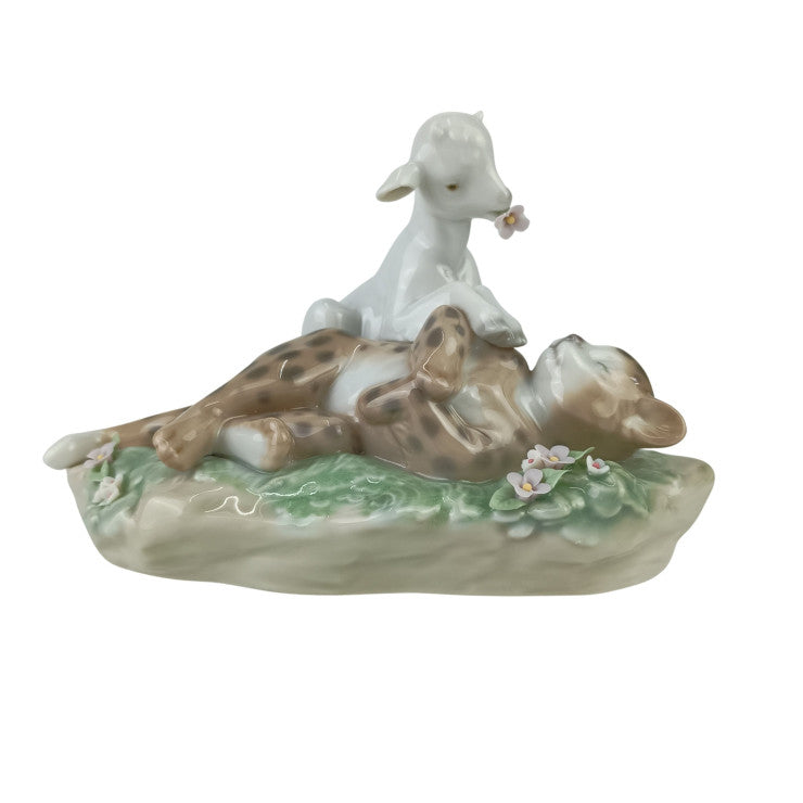 LLADRO リヤドロ 置物 平和の王国（豹と子ヤギ） 6926 マルチカラー ポーセリン ユニセックス 絶版 美品