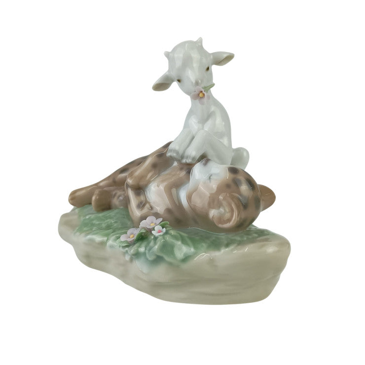 LLADRO リヤドロ 置物 平和の王国（豹と子ヤギ） 6926 マルチカラー ポーセリン ユニセックス 絶版 美品