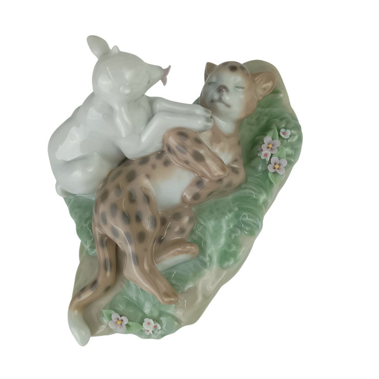 LLADRO リヤドロ 置物 平和の王国（豹と子ヤギ） 6926 マルチカラー ポーセリン ユニセックス 絶版 美品