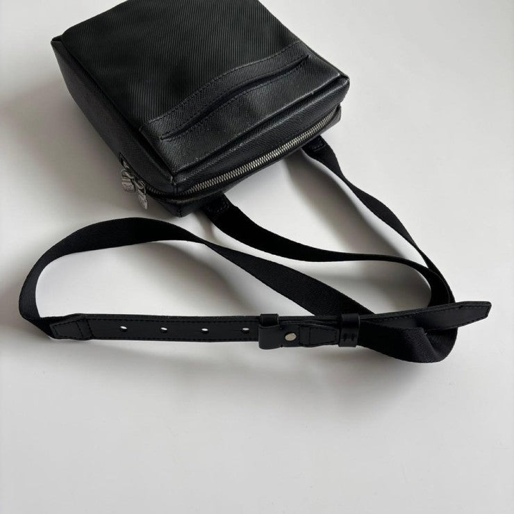 LOUIS VUITTON ルイヴィトン ショルダーバッグ サヤン M30902 アルドワーズ系 タイガ・レザー × ナイロンキャンバス メンズ