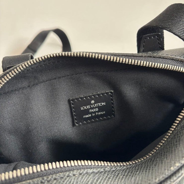 LOUIS VUITTON ルイヴィトン ショルダーバッグ サヤン M30902 アルドワーズ系 タイガ・レザー × ナイロンキャンバス メンズ