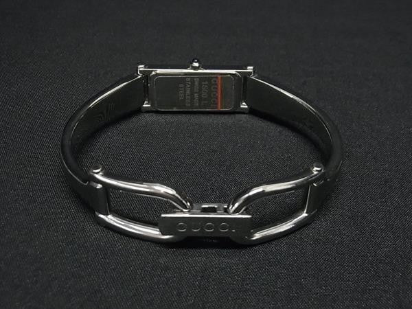 GUCCI グッチ 腕時計 バングルウォッチ 1500L シルバー ピンクシェル文字盤系 ステンレス レディース 2針 クオーツ 美品