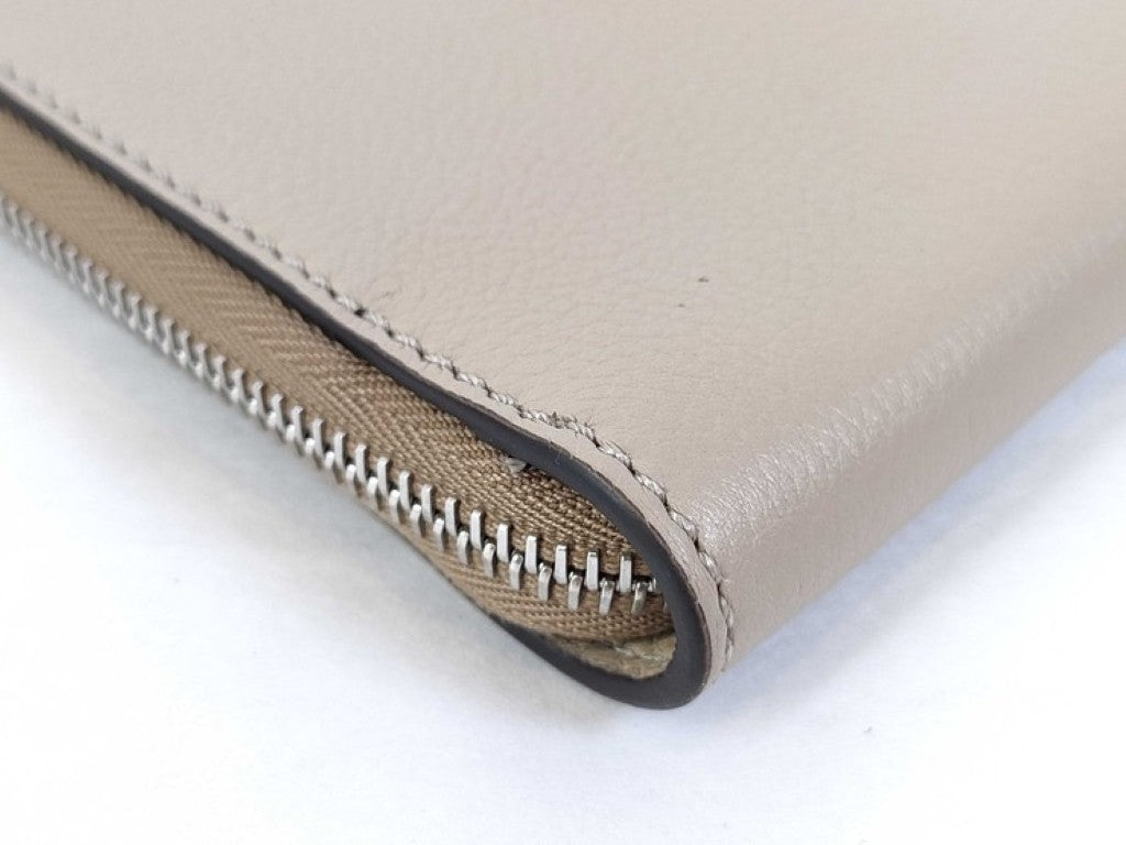FENDI フェンディ クラッチバッグ 7N0167 ベージュ系 レザー レディース シルバー金具 超美品