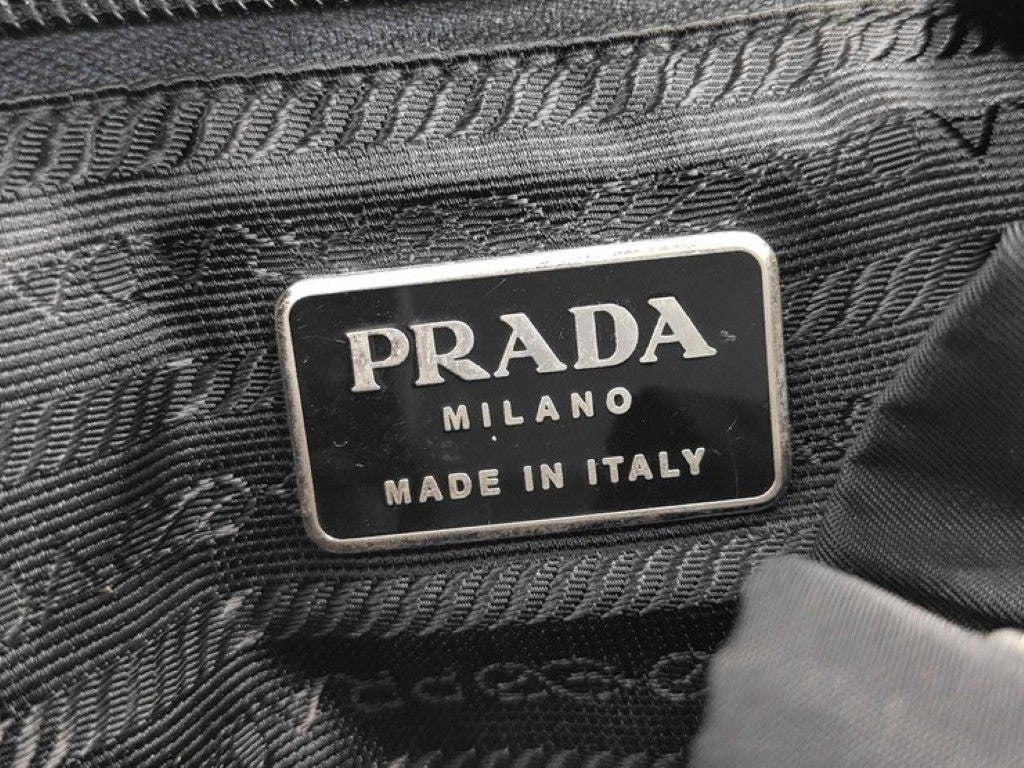 PRADA プラダ リュックサック トライアングルロゴ 1BZ005 ブラック系 ナイロン ユニセックス 白タグ シルバー金具 美品