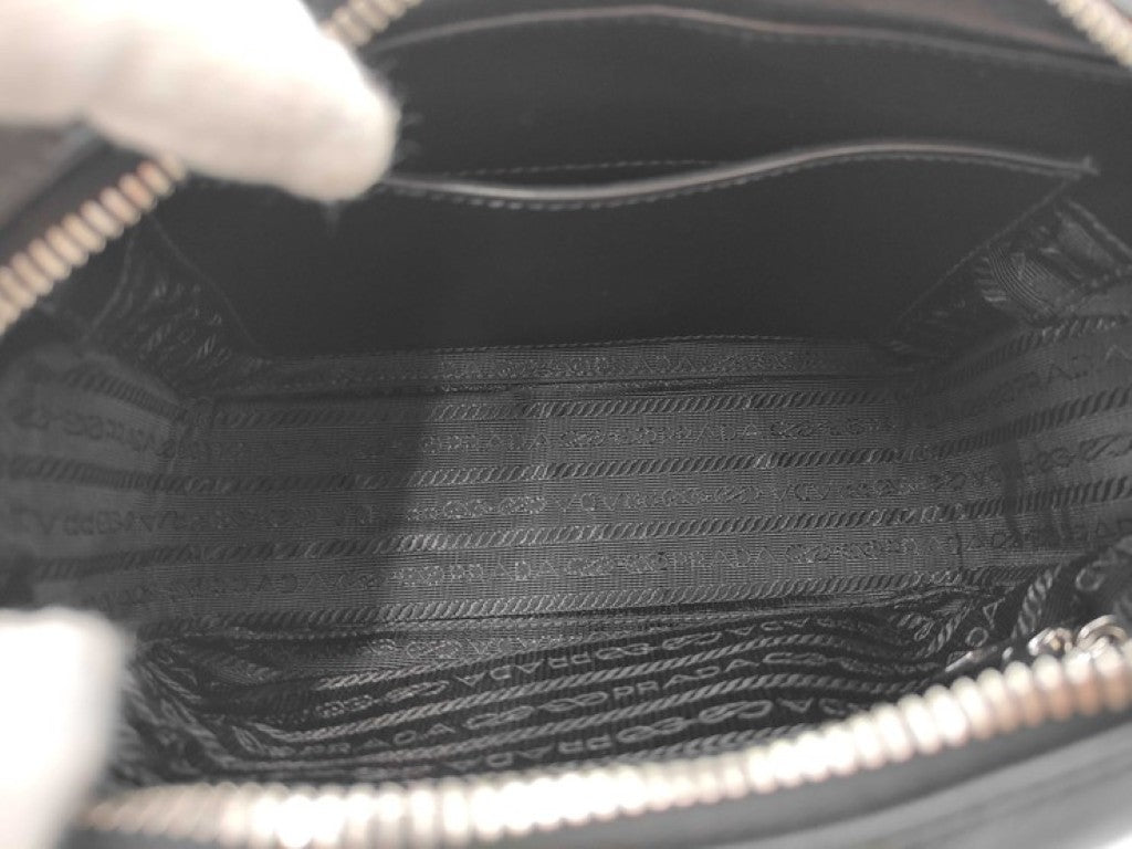 PRADA プラダ ショルダーバッグ 1BH093 ブラック ピンク系 レザー ユニセックス ロゴ 白タグ シルバー金具