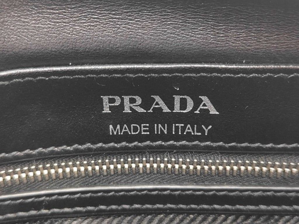 PRADA プラダ ショルダーバッグ 1BH093 ブラック ピンク系 レザー ユニセックス ロゴ 白タグ シルバー金具