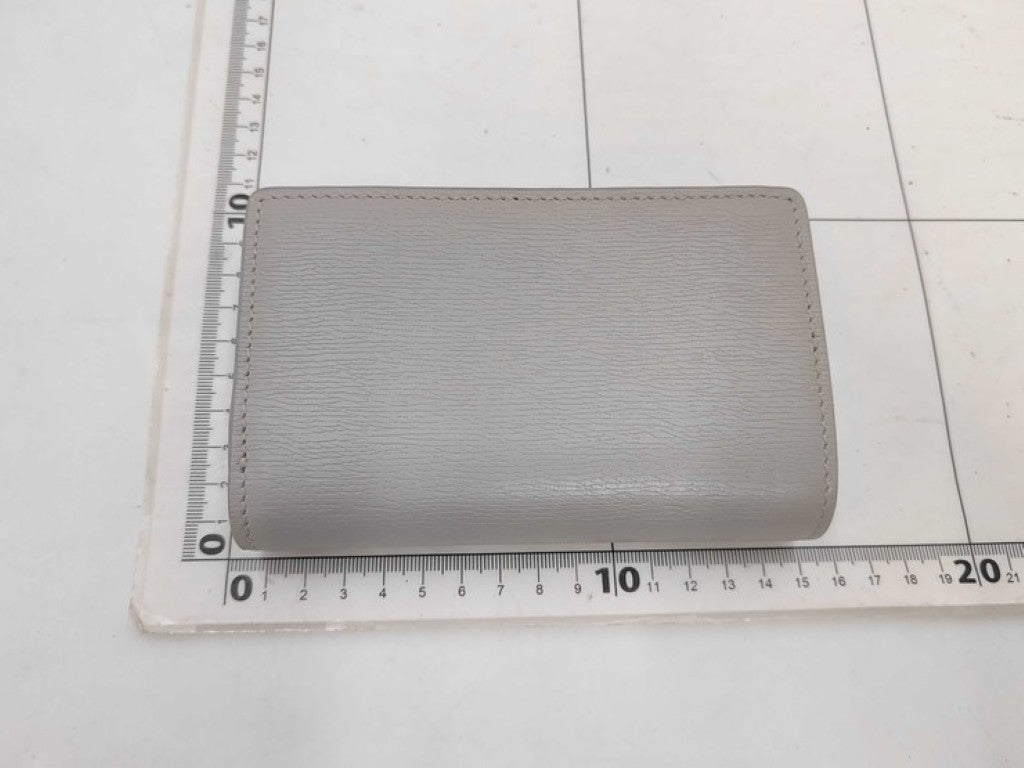 GUCCI グッチ 二つ折り財布 スクリプト 772640 グレー系 レザー レディース ロゴ L字ファスナー ゴールド金具 美品