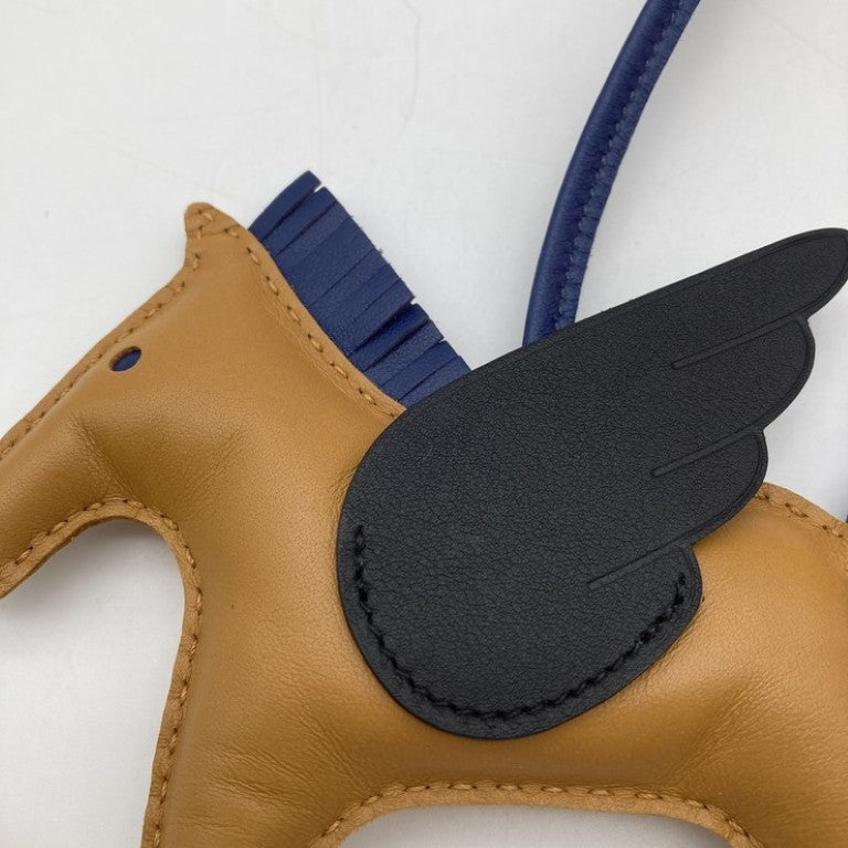 HERMES エルメス バッグチャーム ロデオＭM ペガサス ブラウン系 ネイビー系 アニョーミロ ユニセックス 美品