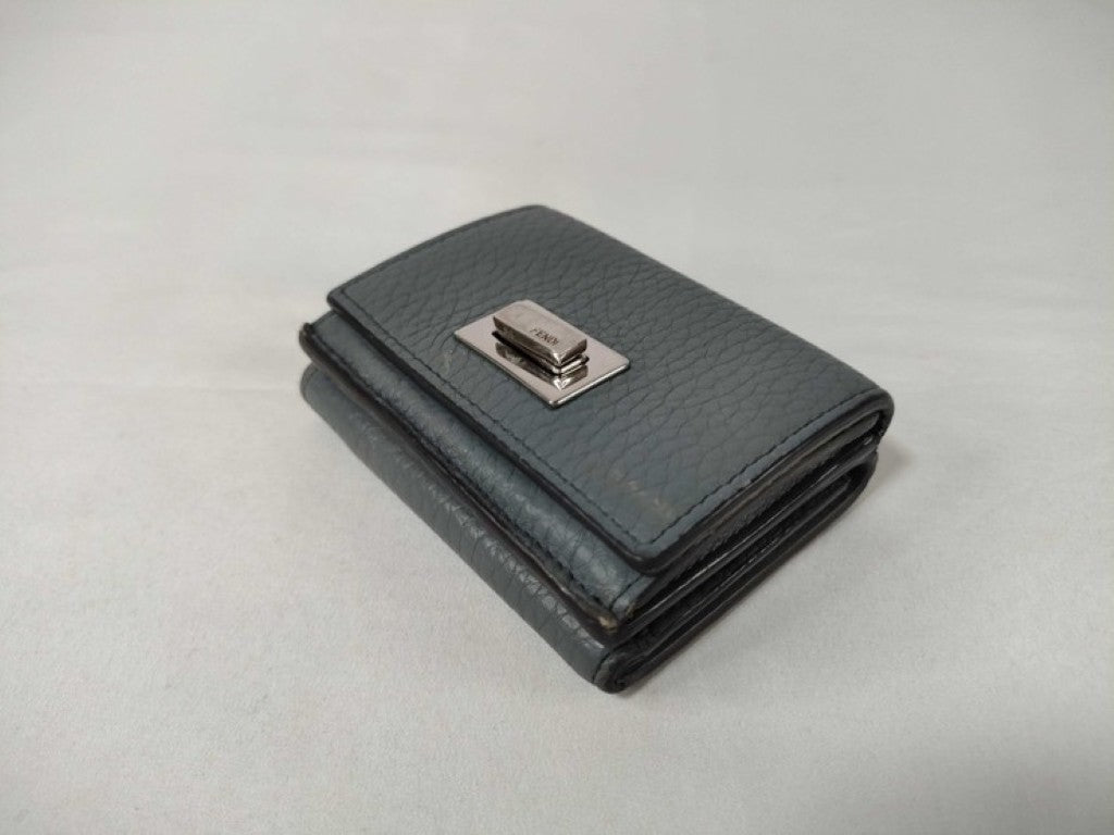 FENDI フェンディ 三つ折り財布 ピーカブー セレリア マイクロ トリフォールド ウォレット 8M0426 グレー系 レザー レディース ターンロック シルバー金具