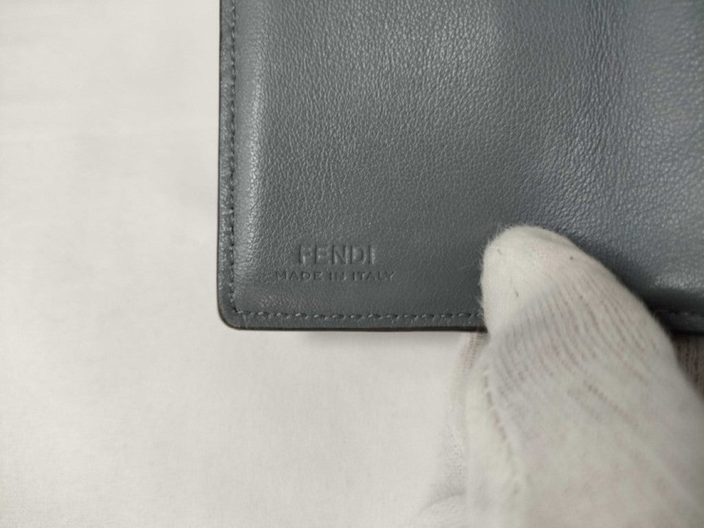 FENDI フェンディ 三つ折り財布 ピーカブー セレリア マイクロ トリフォールド ウォレット 8M0426 グレー系 レザー レディース ターンロック シルバー金具