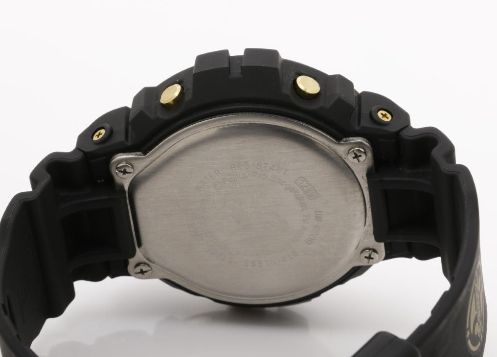 CASIO カシオ 時計 G-SHOCK Doratch ドラえもんコラボ DW-6900 ホワイト ブラック系 樹脂 ステンレス メンズ デジタル 美品