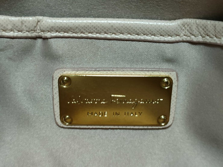 Salvatore Ferragamo フェラガモ ショルダーバッグ ヴァラリボン FZ21 F568 ピンク レザー レディース チェーン ゴールド金具