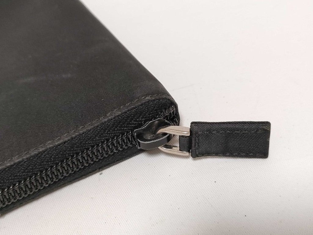 PRADA プラダ 長財布 トライアングルロゴ M506 ブラック系 ナイロン ユニセックス 三角ロゴ シルバー金具