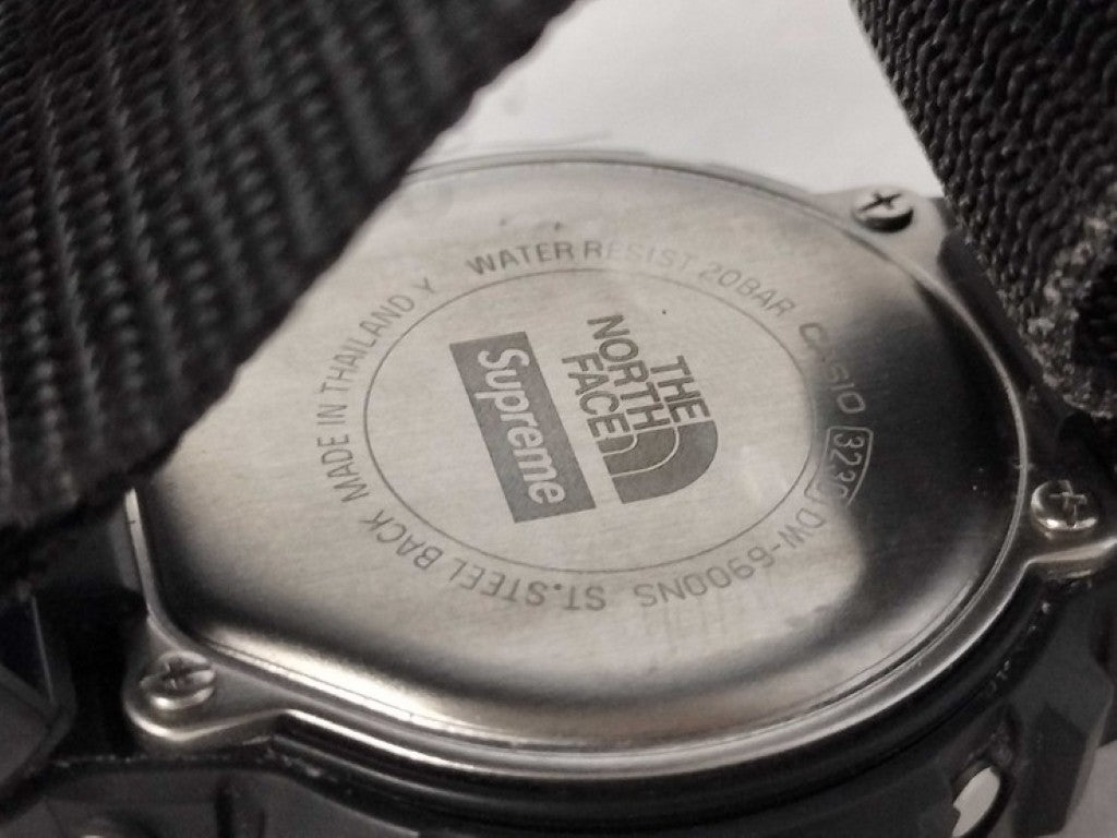 CASIO カシオ 時計 G-SHOCK シュプリーム ノースフェイス トリプルコラボ DW-6900NS グレー系 樹脂 メンズ デジタル 美品