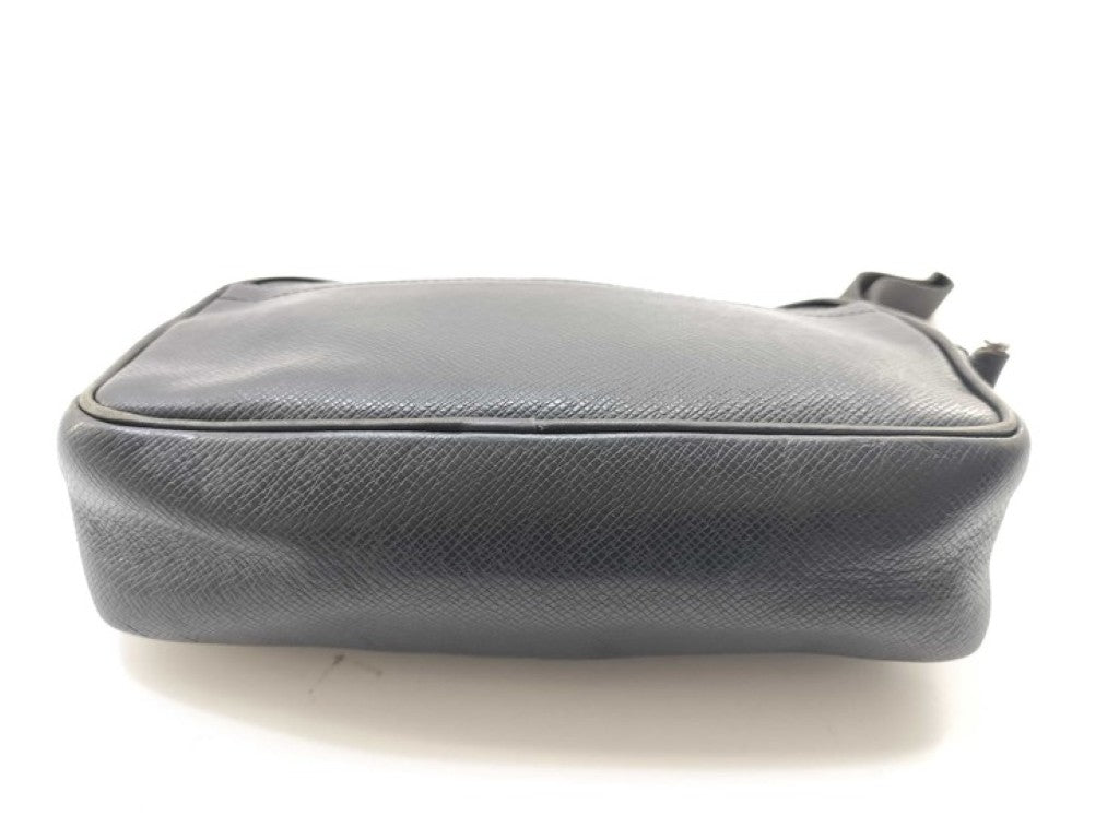 LOUIS VUITTON ルイヴィトン セカンドバッグ カルガ M30812 アルドワーズ（ブラック）系 タイガ メンズ シルバー金具