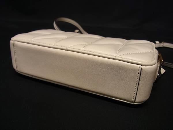 COACH コーチ ショルダーバッグ ピロー CM531 アイボリー レザー レディース 2WAY キルティング ダブルジップ 美品