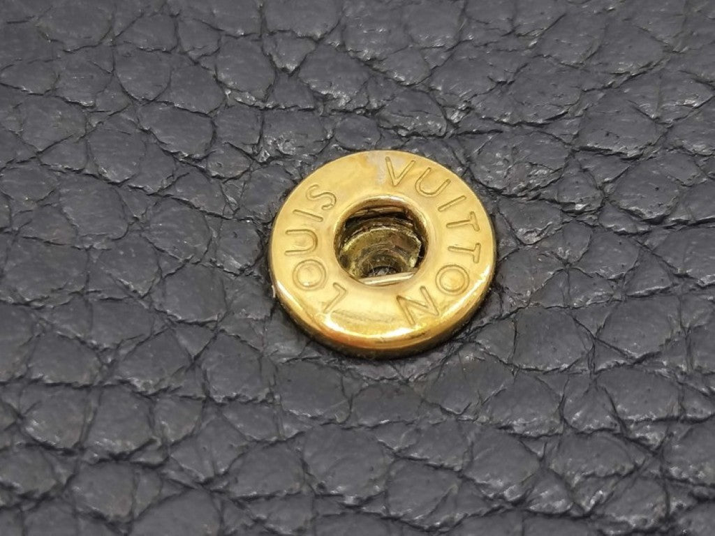 LOUIS VUITTON ルイヴィトン 三つ折り財布 ポルトフォイユ カプシーヌ コンパクト M63741 マリーヌルージュ系 トリヨンレザー レディース ゴールド金具