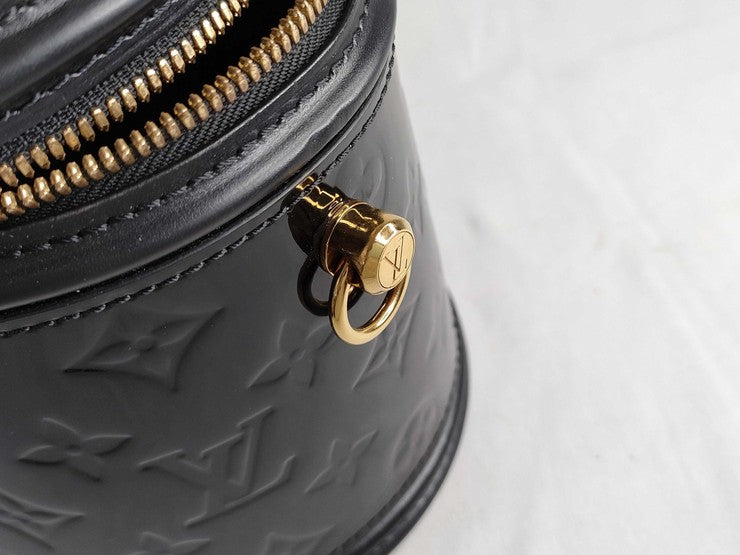 LOUIS VUITTON ルイヴィトン バニティバッグ モノグラムヴェルニ カンヌPM M53997 ブラック系 パテントレザー レディース 2WAY ハンドバッグ ショルダーバッグ ゴールド金具 美品
