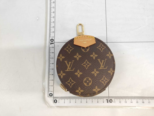 LOUIS VUITTON ルイヴィトン ポーチ モノグラム アイシャドウ ポーチ LBC002 ブラウン系 PVC レザー レディース ゴールド金具 新品未使用展示品