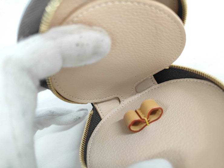 LOUIS VUITTON ルイヴィトン ポーチ モノグラム アイシャドウ ポーチ LBC002 ブラウン系 PVC レザー レディース ゴールド金具 新品未使用展示品