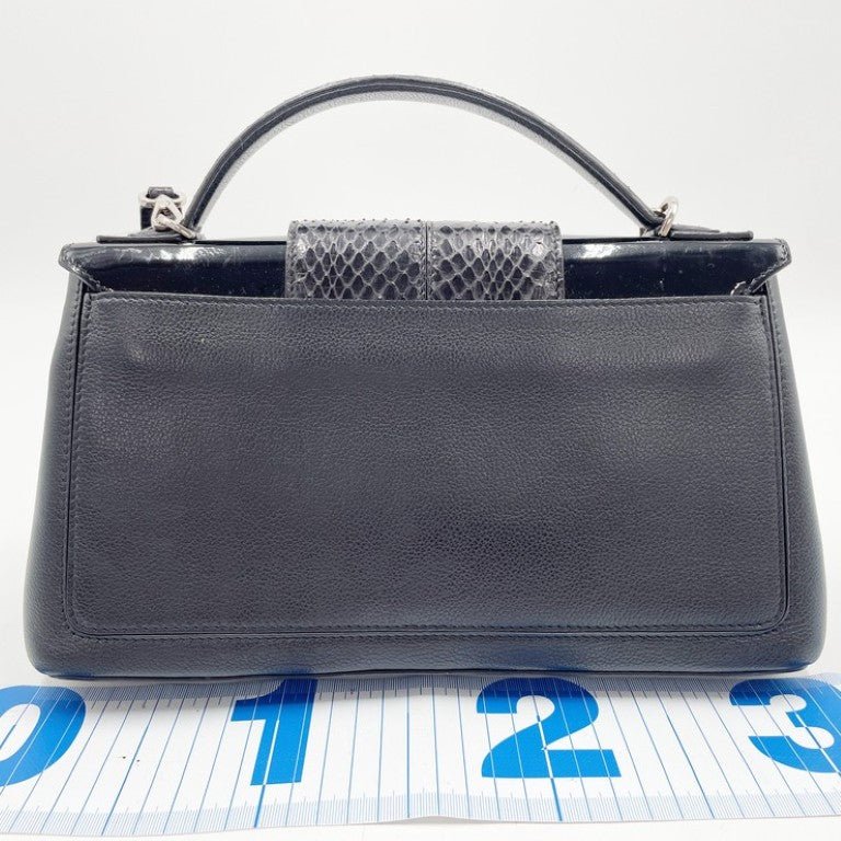 Cartier カルティエ ハンドバッグ クラシックフェミニン MM L1001392 ブラック系 パイソン レザー パテントレザー レディース 2WAY シルバー金具 美品