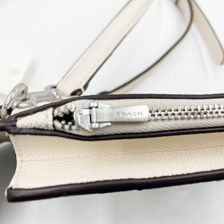 COACH コーチ ショルダーバッグ ノースサウス フォン クロスボディ CM235 チョーク（ホワイト系） レザー レディース 美品