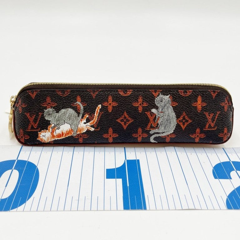 LOUIS VUITTON ルイヴィトン ペンケース トゥルース･エリザベット GI0357 ブラウン系 モノグラムキャットグラム ユニセックス ゴールド金具 超美品