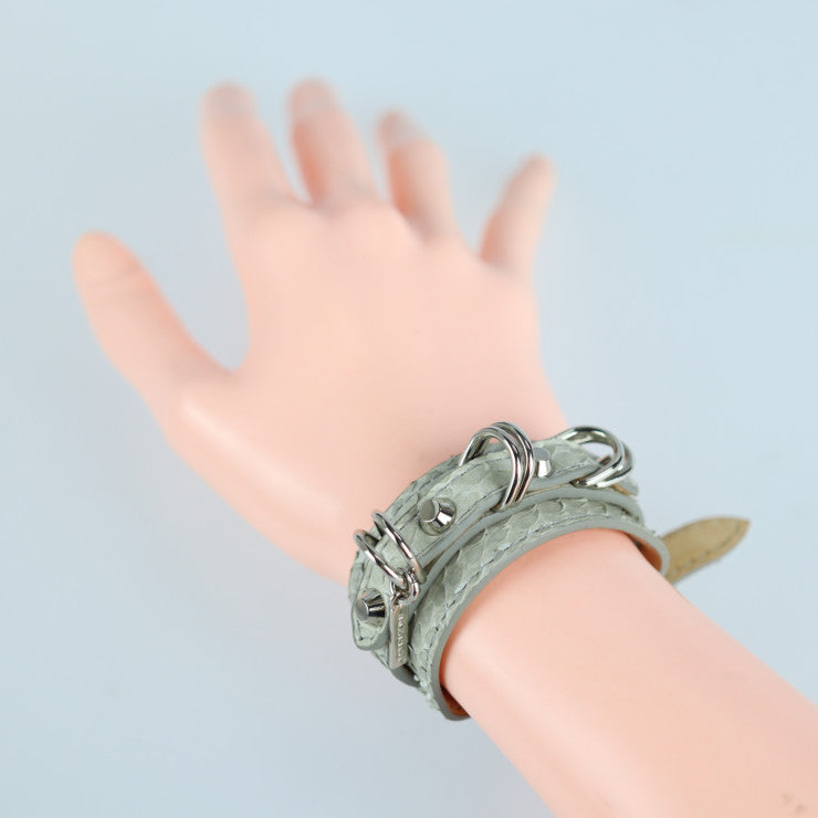 超美品 BALENCIAGA バレンシアガ ブレスレット 357324 パイソン レザー ライトグレー系 シルバー金具 ベルトモチーフ