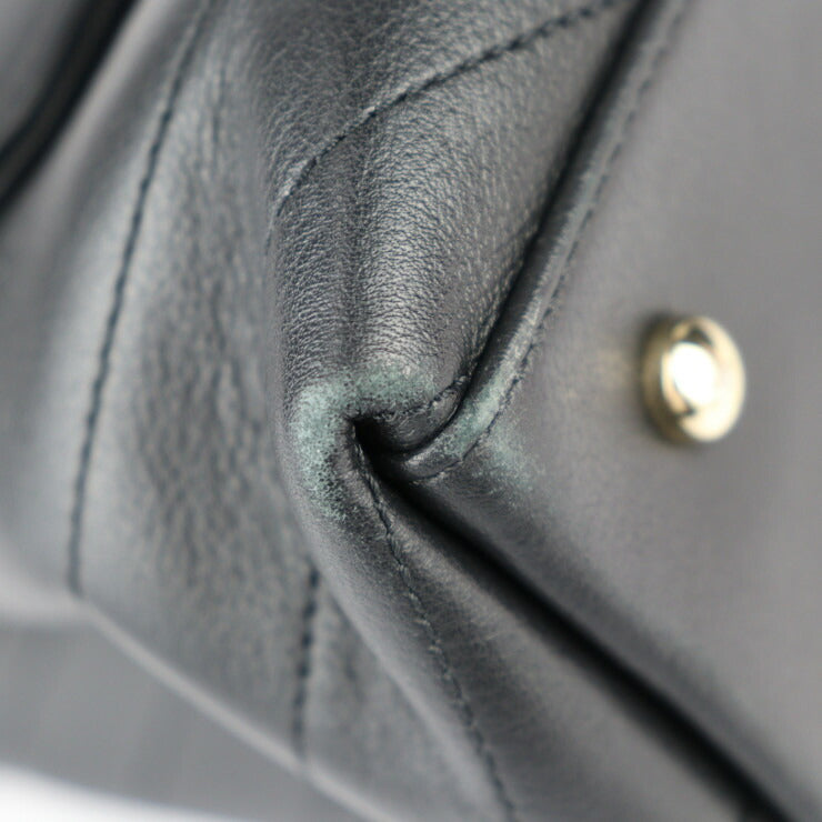 美品 CHANEL シャネル トップハンドル 2WAYバッグ シェブロン ハンドバッグ - カーフレザー ブラック ゴールド金具 Vステッチ ココマーク チェーン ショルダーバッグ ターンロック